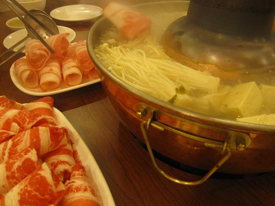 台中東北酸菜白肉鍋